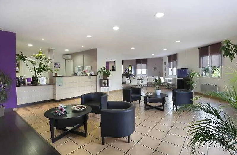Appartement Hôtel Resid'Price Merville  France